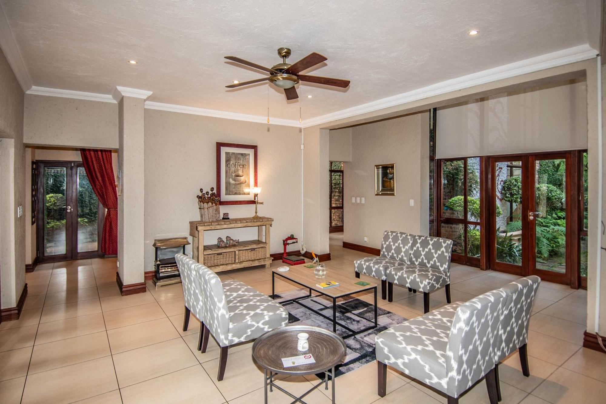 7 Saint Andrew Hotell White River Eksteriør bilde